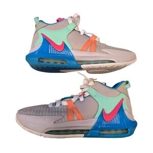 Nike Kids Multicolor Athletic Shoes